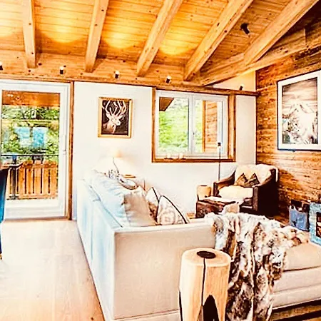 Luxe Alpenhideaway צרמט